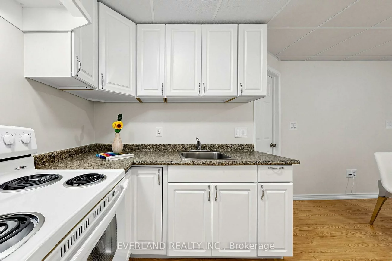 38, Six Nations, Woburn, Toronto