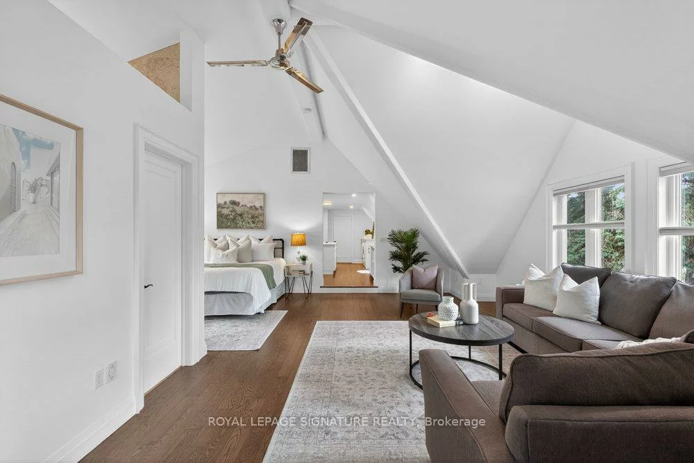2, Pine Ridge, Cliffcrest, Toronto
