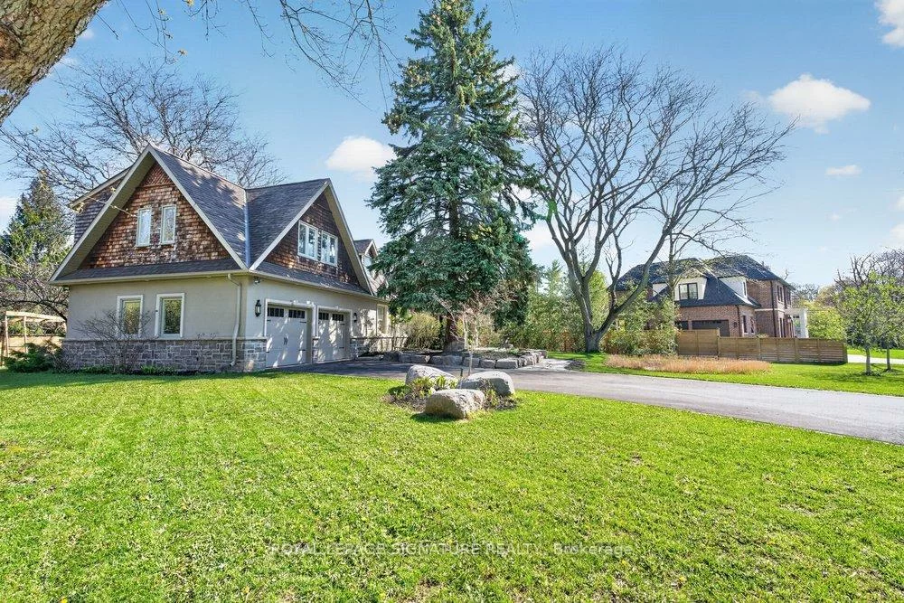 2, Pine Ridge, Cliffcrest, Toronto
