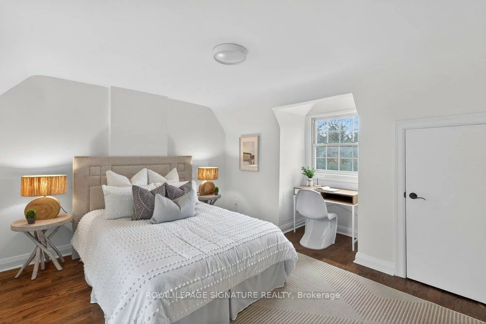 2, Pine Ridge, Cliffcrest, Toronto