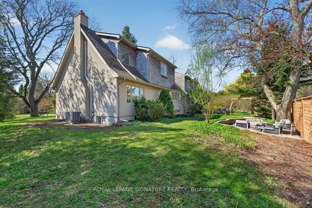2, Pine Ridge, Cliffcrest, Toronto