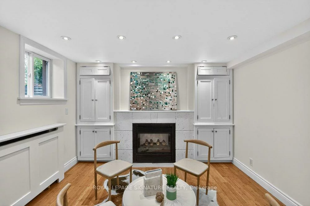 2, Pine Ridge, Cliffcrest, Toronto