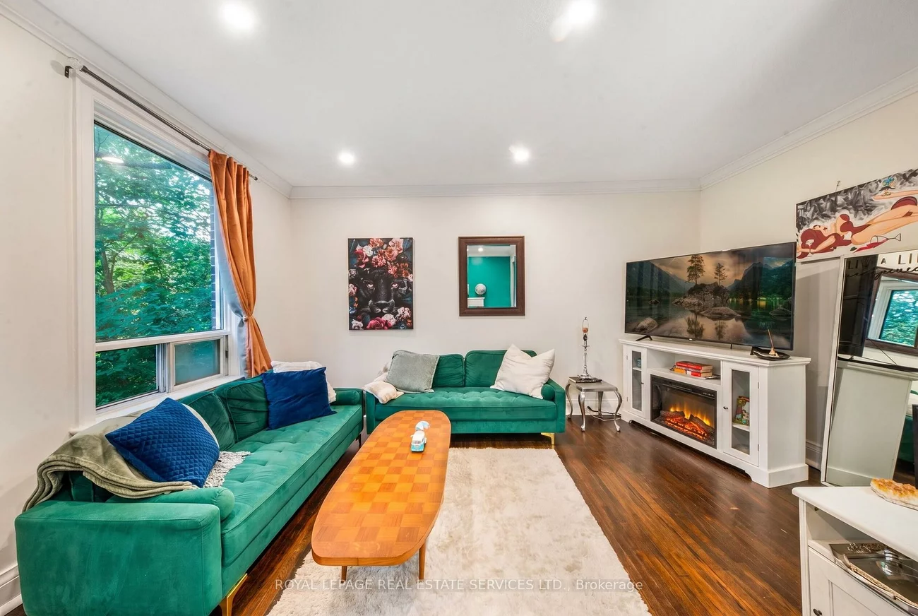 761, Kingston, The Beaches, Toronto