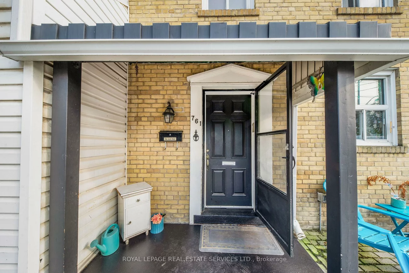 761, Kingston, The Beaches, Toronto