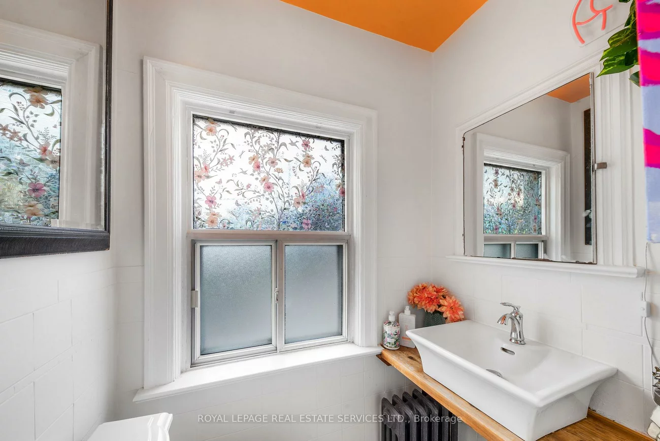761, Kingston, The Beaches, Toronto