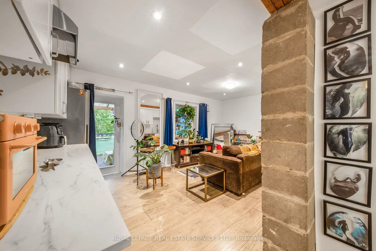 761, Kingston, The Beaches, Toronto