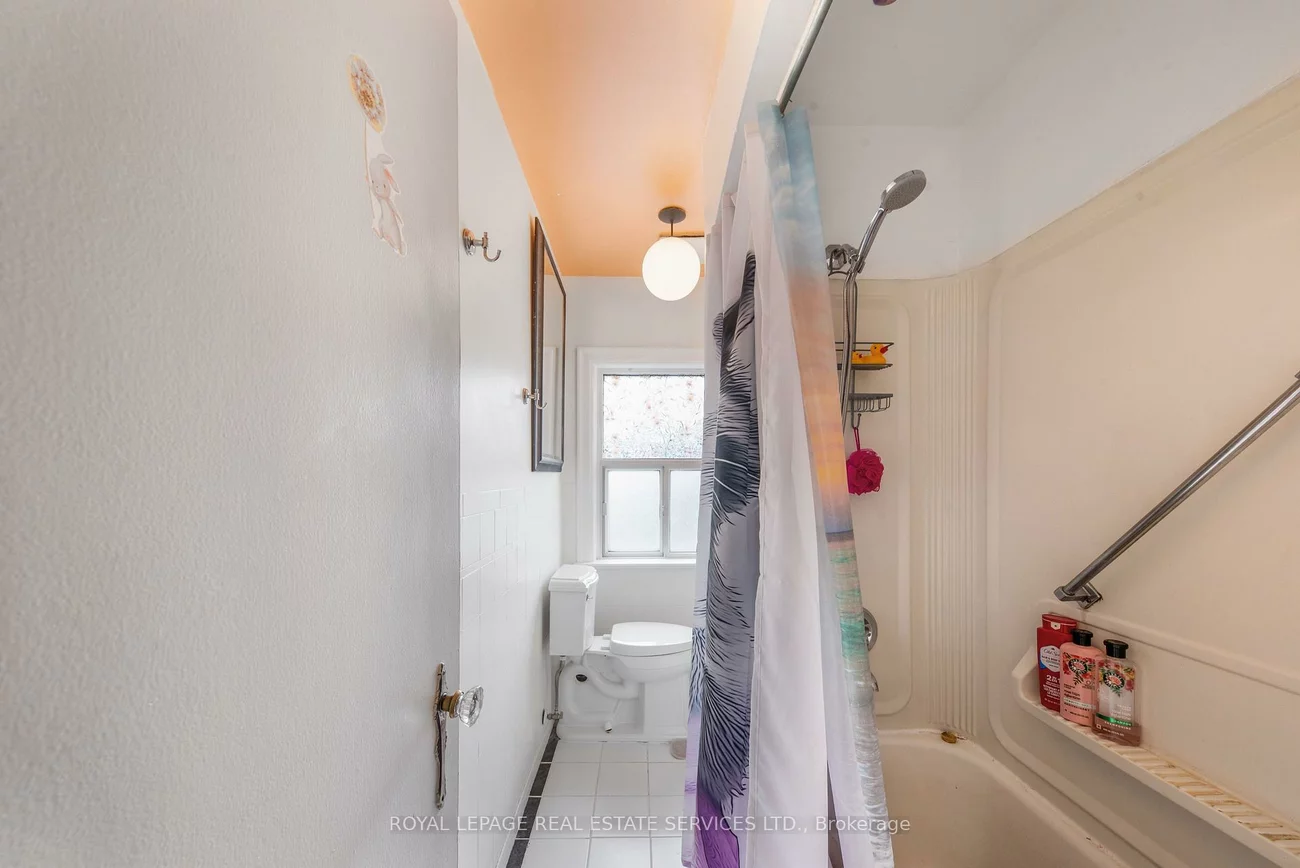 761, Kingston, The Beaches, Toronto