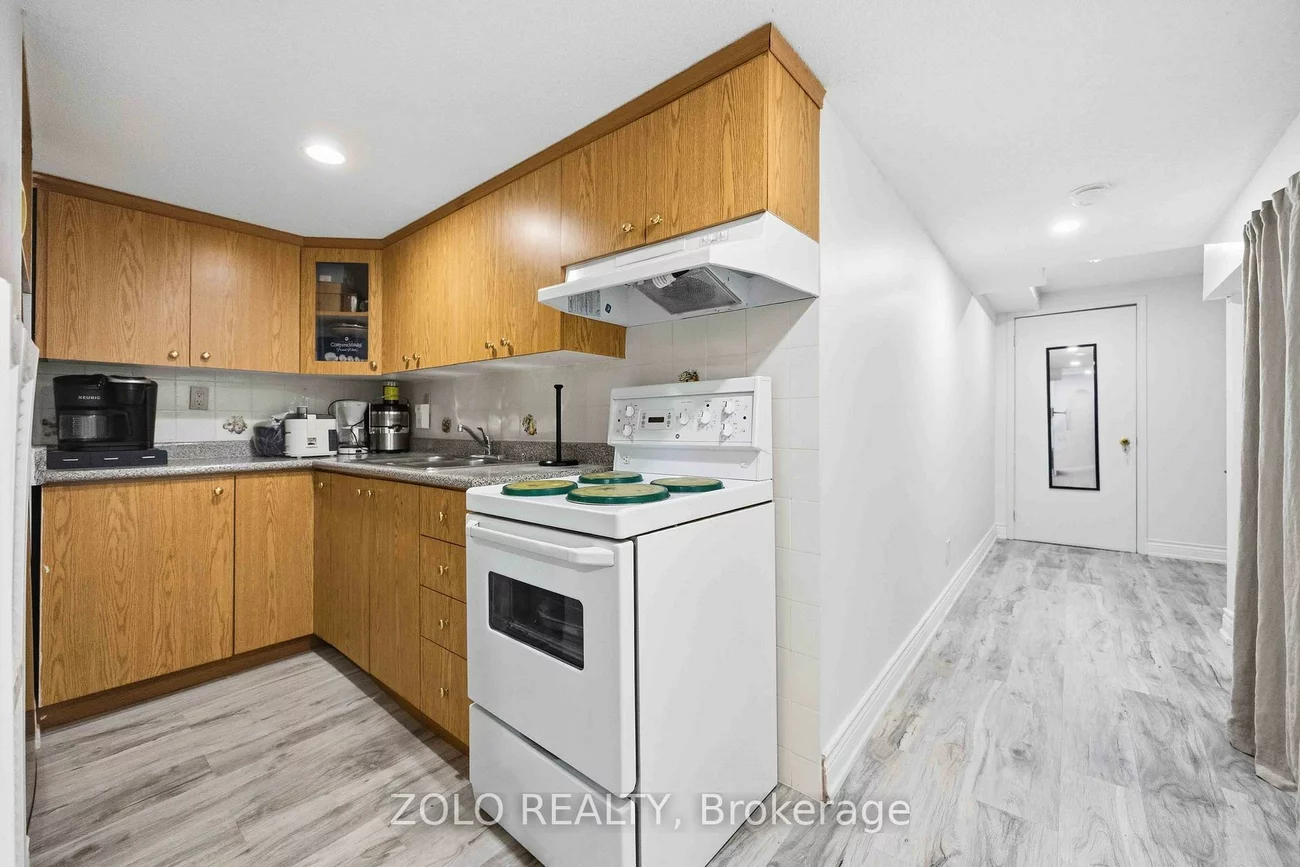82, Piperbrook, West Hill, Toronto