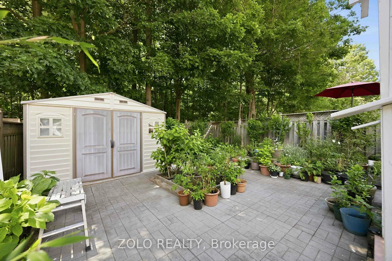 82, Piperbrook, West Hill, Toronto