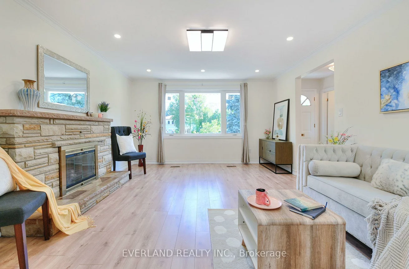 52, Fairglen, L'Amoreaux, Toronto