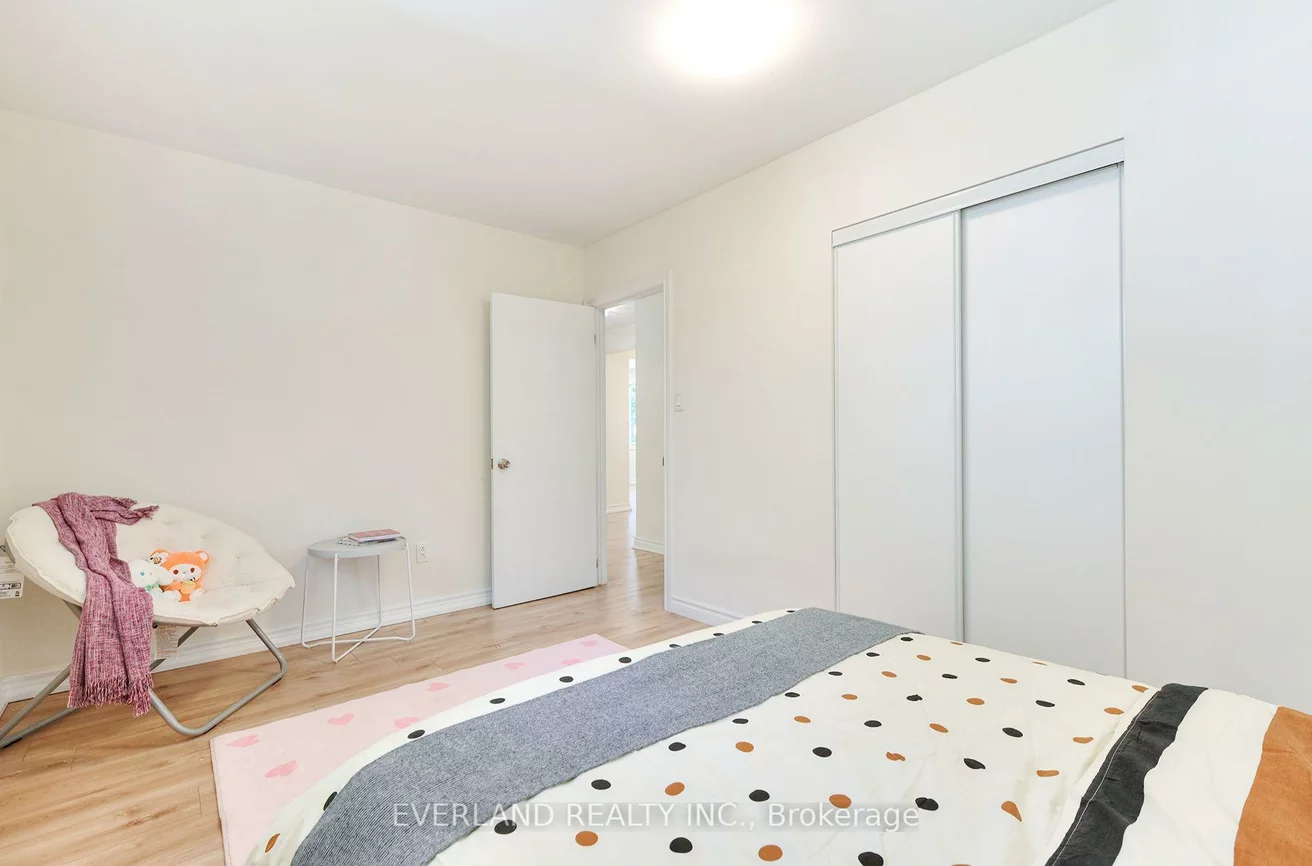 52, Fairglen, L'Amoreaux, Toronto