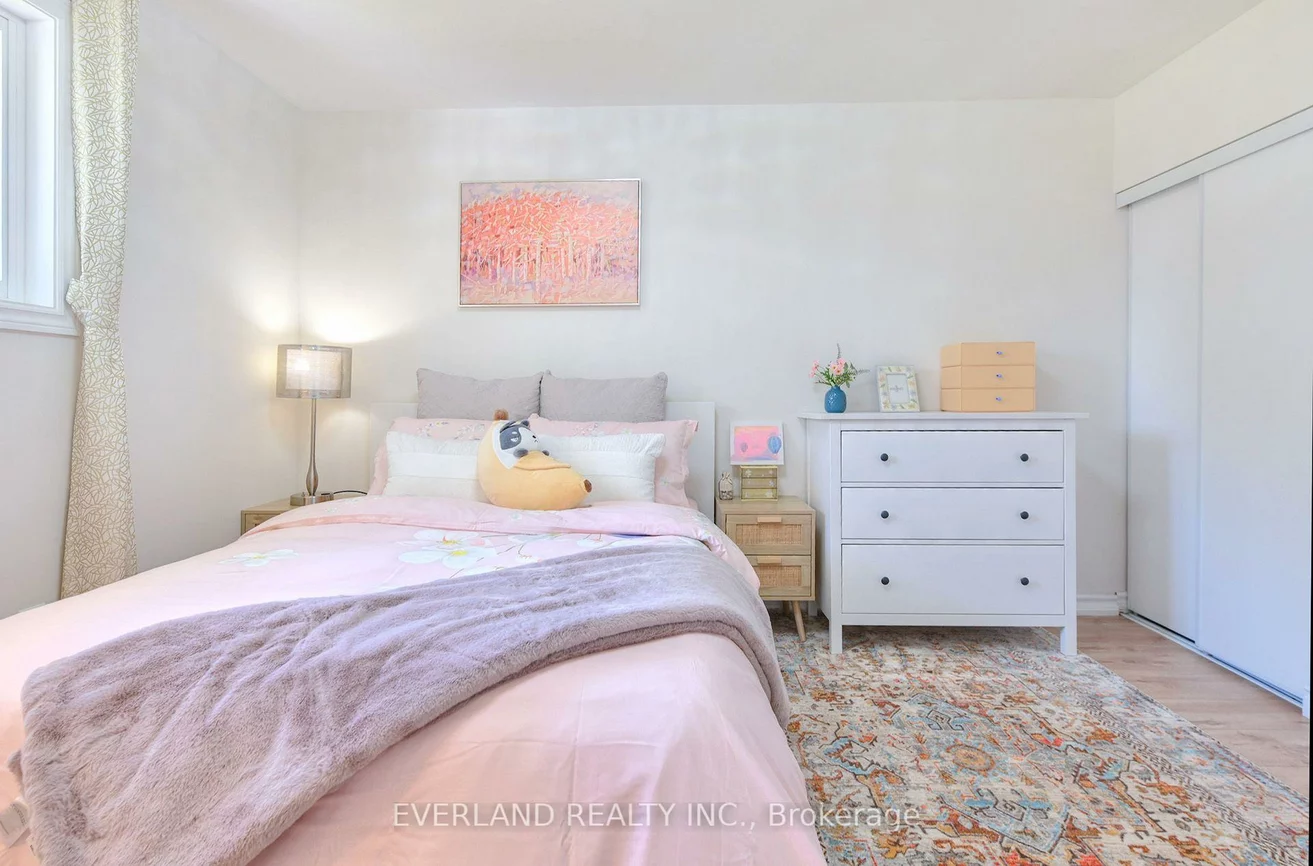 52, Fairglen, L'Amoreaux, Toronto