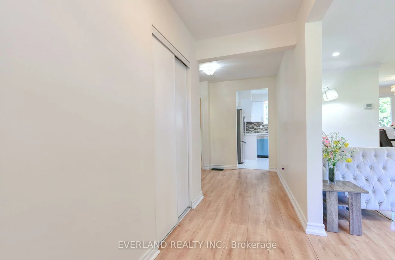 52, Fairglen, L'Amoreaux, Toronto