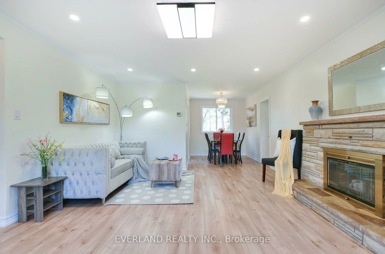 52, Fairglen, L'Amoreaux, Toronto