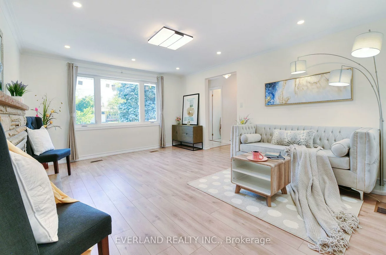 52, Fairglen, L'Amoreaux, Toronto