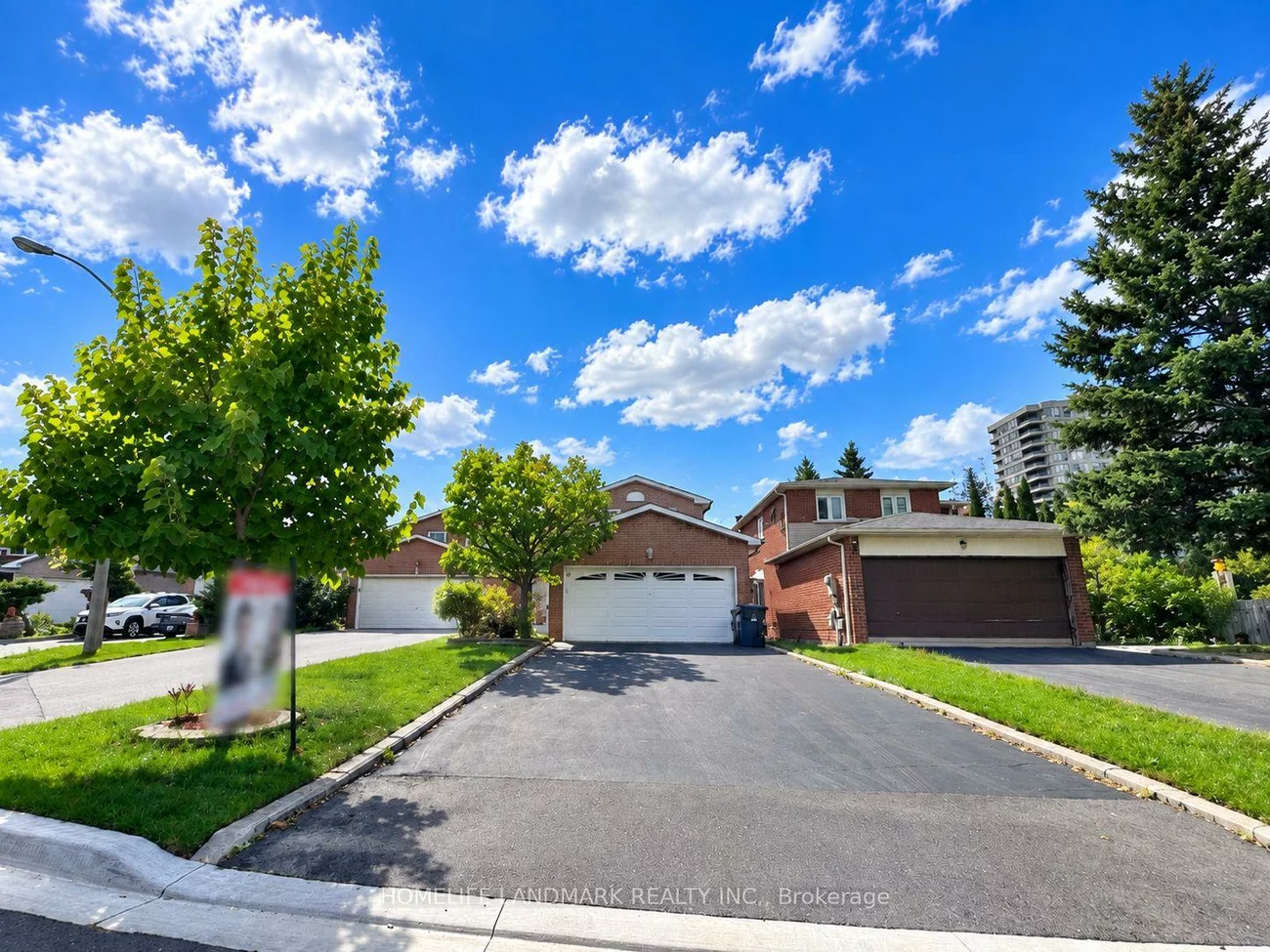 3, Montague, Steeles, Toronto