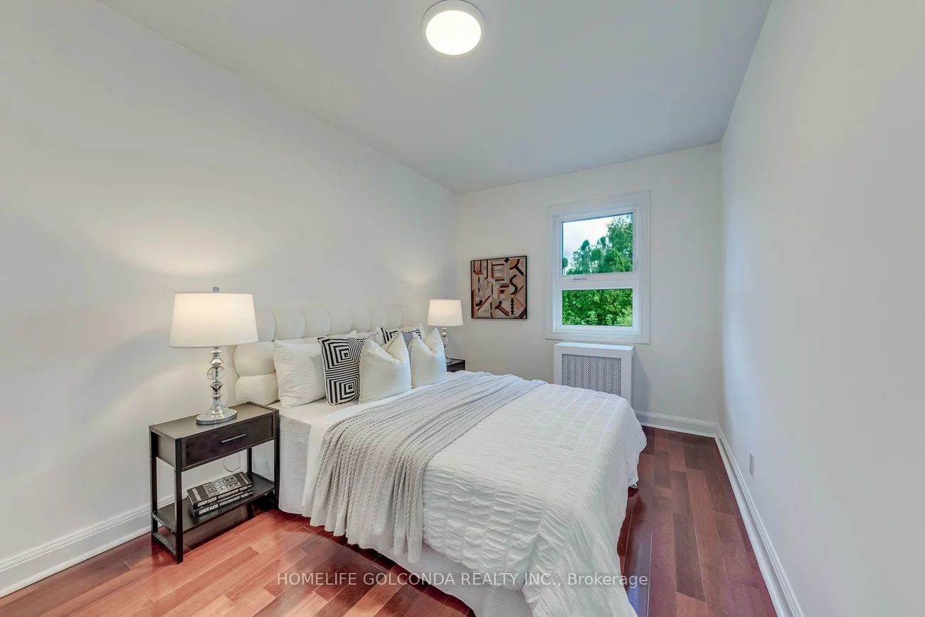 93, North Woodrow, Clairlea-Birchmount, Toronto