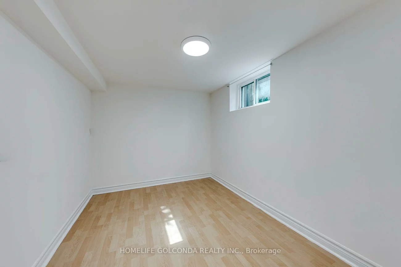 93, North Woodrow, Clairlea-Birchmount, Toronto
