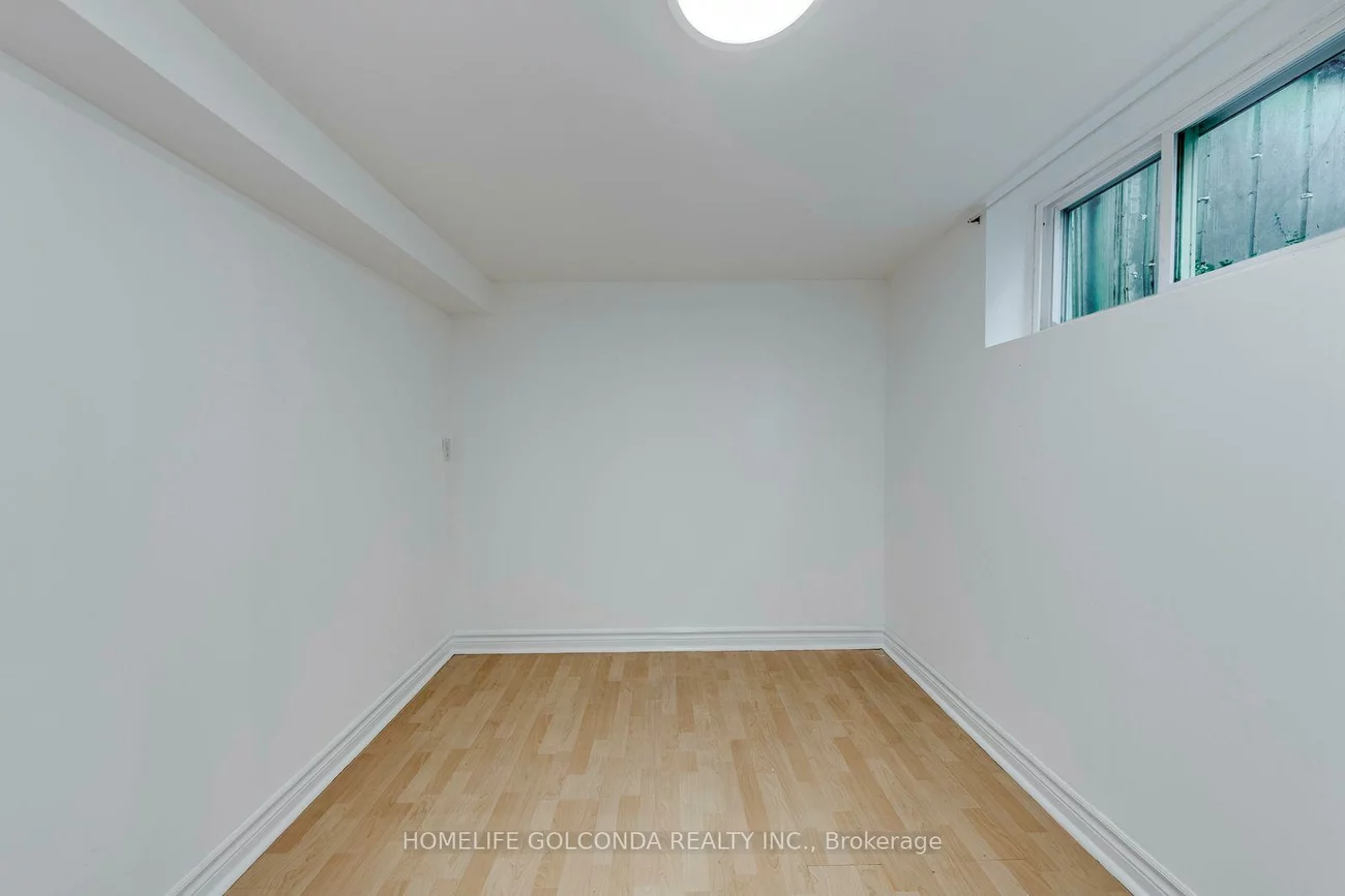 93, North Woodrow, Clairlea-Birchmount, Toronto
