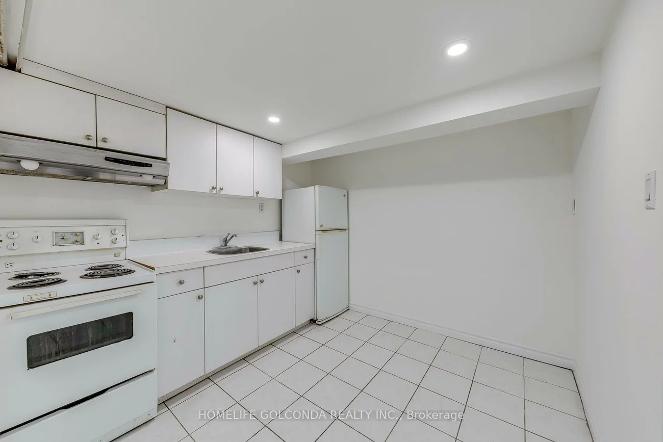 93, North Woodrow, Clairlea-Birchmount, Toronto