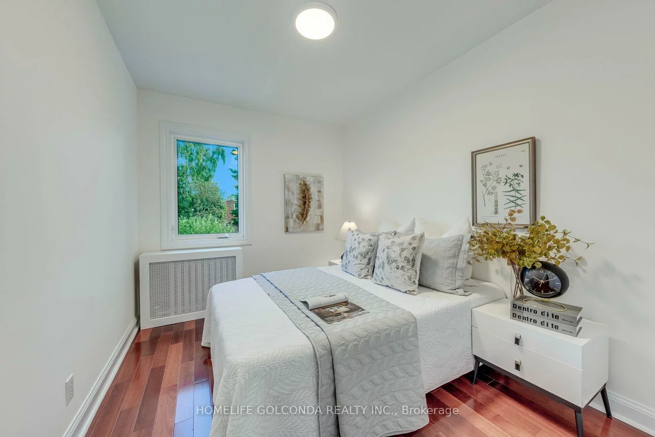 93, North Woodrow, Clairlea-Birchmount, Toronto