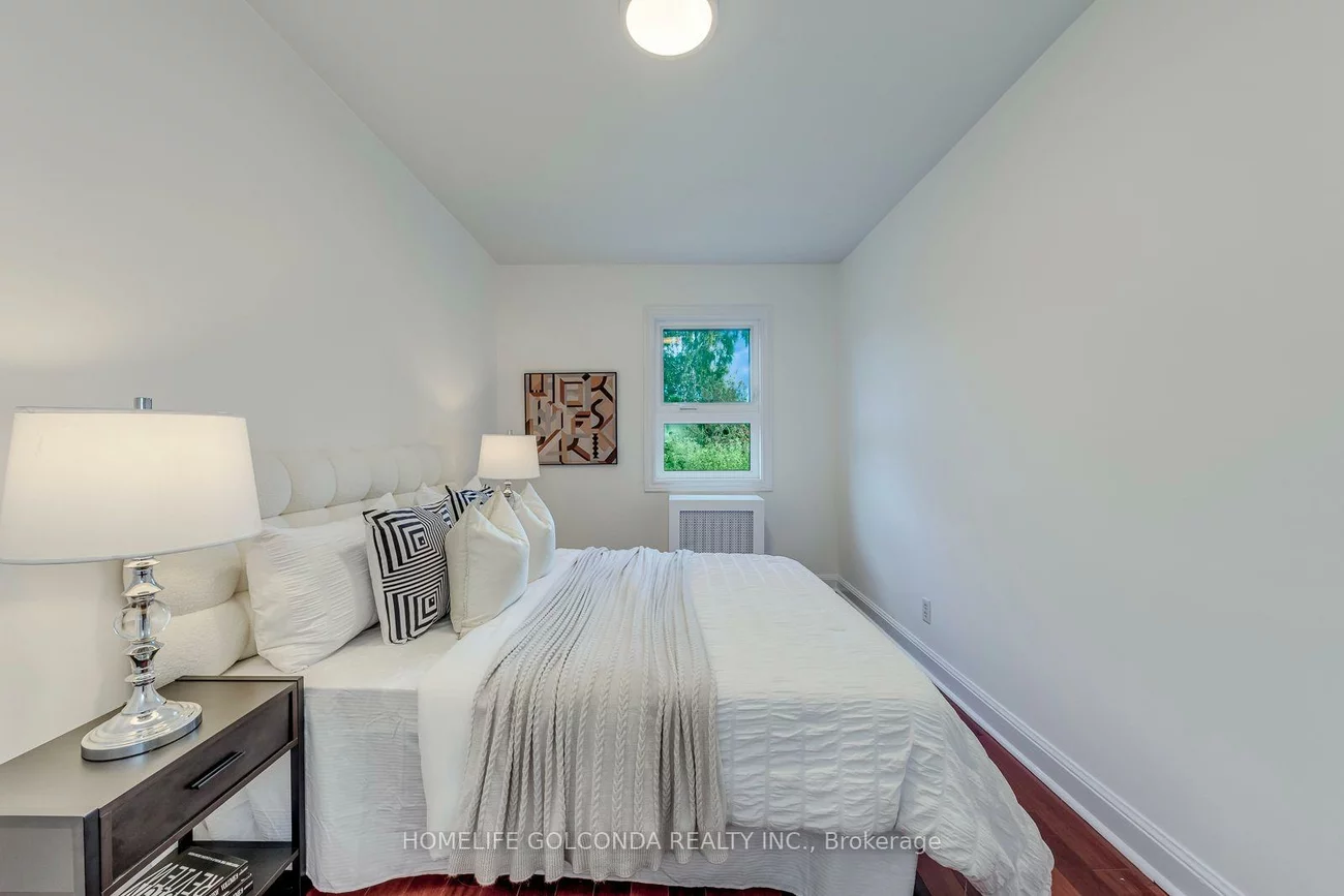 93, North Woodrow, Clairlea-Birchmount, Toronto