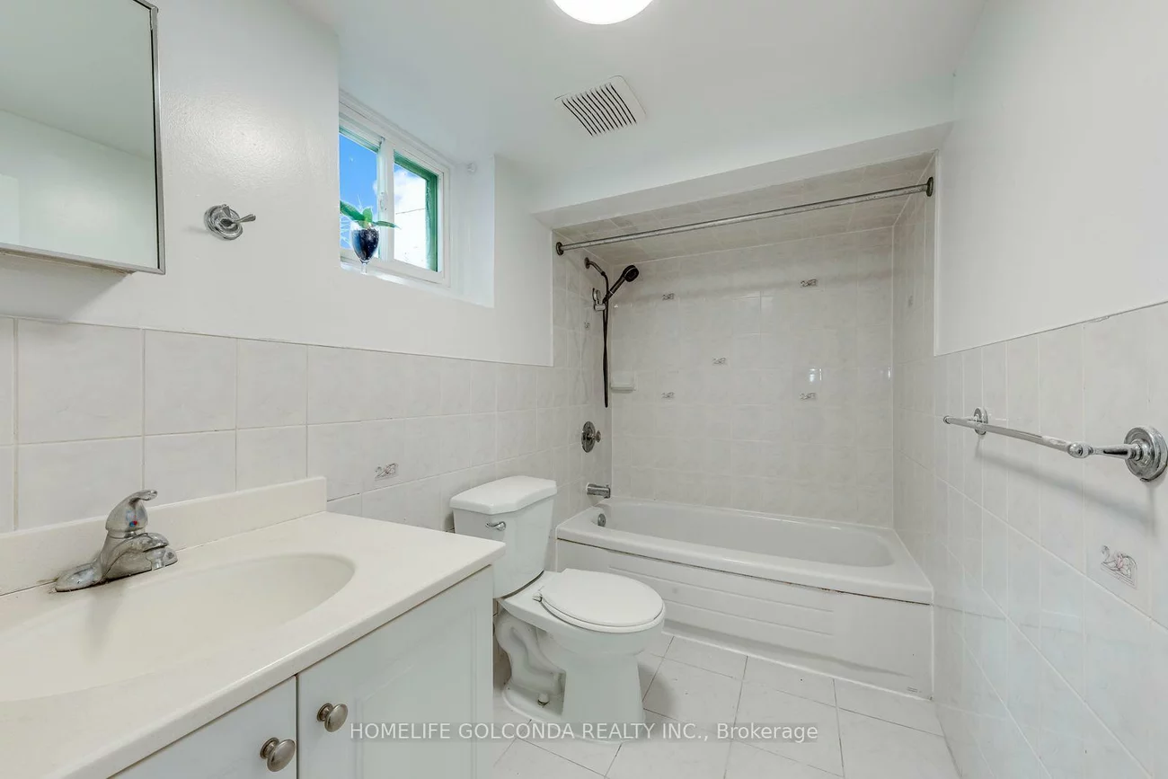 93, North Woodrow, Clairlea-Birchmount, Toronto