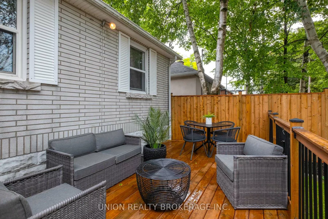 269, Warden, Birchcliffe-Cliffside, Toronto