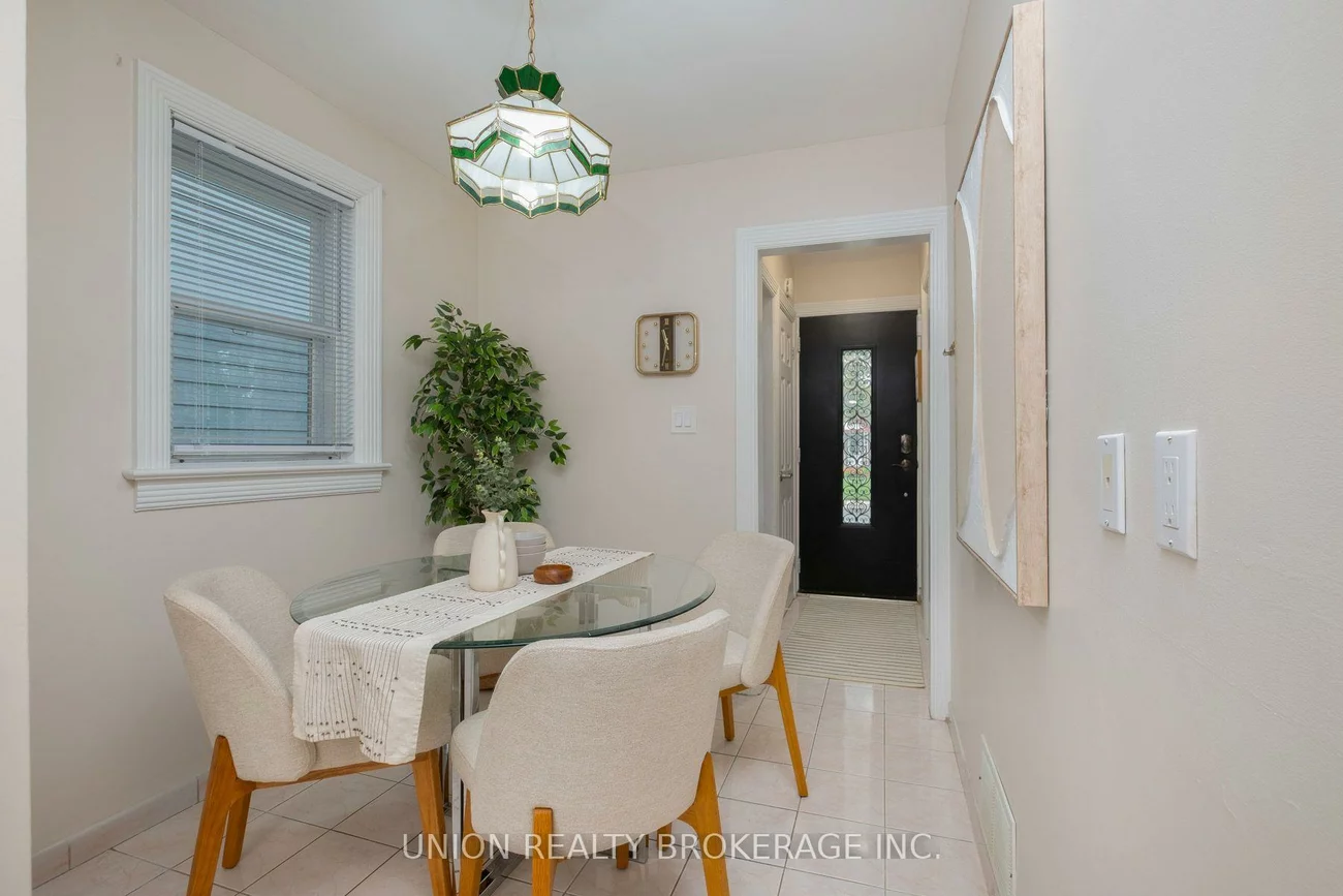 269, Warden, Birchcliffe-Cliffside, Toronto