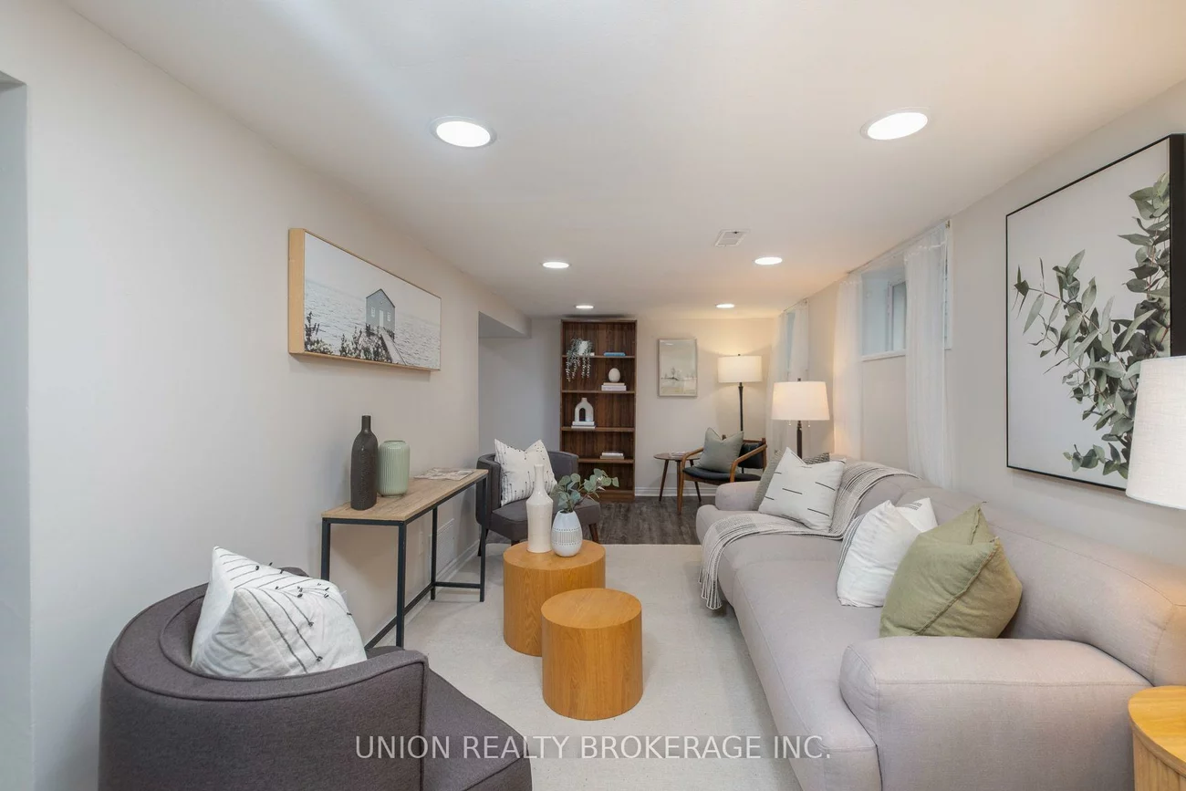 269, Warden, Birchcliffe-Cliffside, Toronto