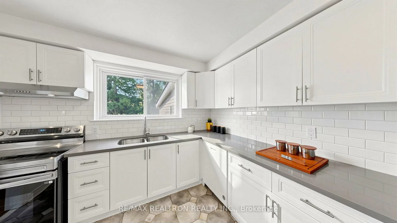 229, CHARTLAND, Agincourt North, Toronto