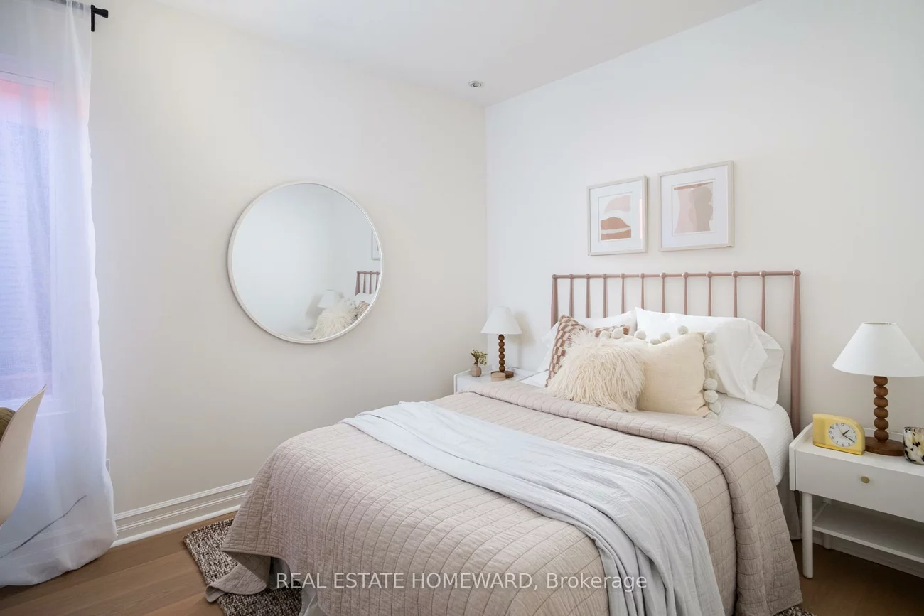 188, Hastings, South Riverdale, Toronto