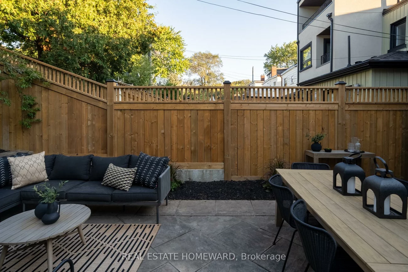 188, Hastings, South Riverdale, Toronto