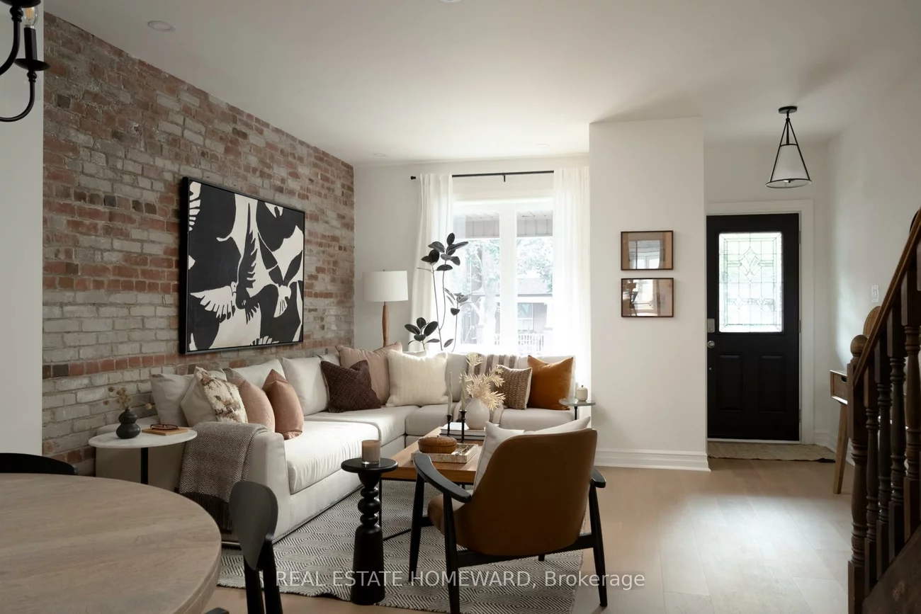 188, Hastings, South Riverdale, Toronto