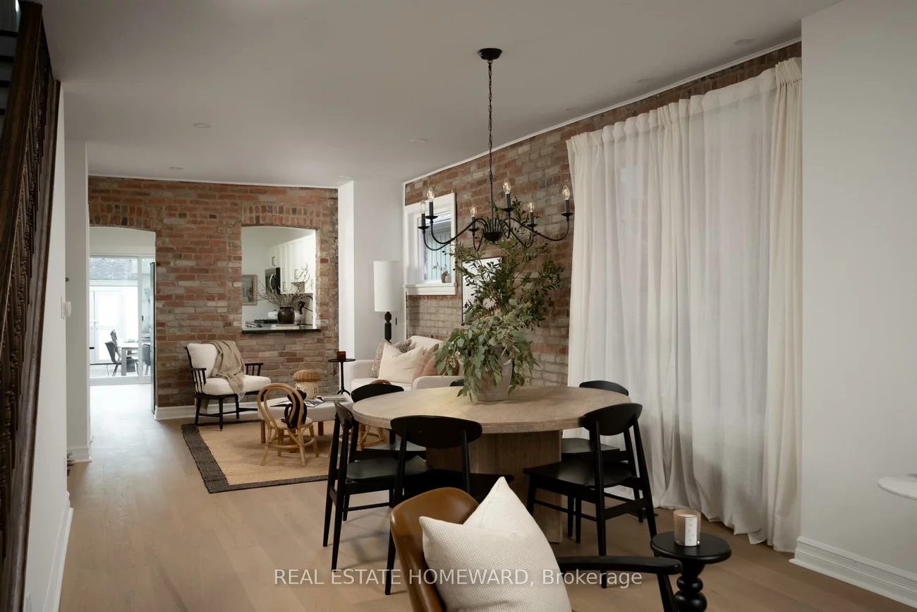 188, Hastings, South Riverdale, Toronto