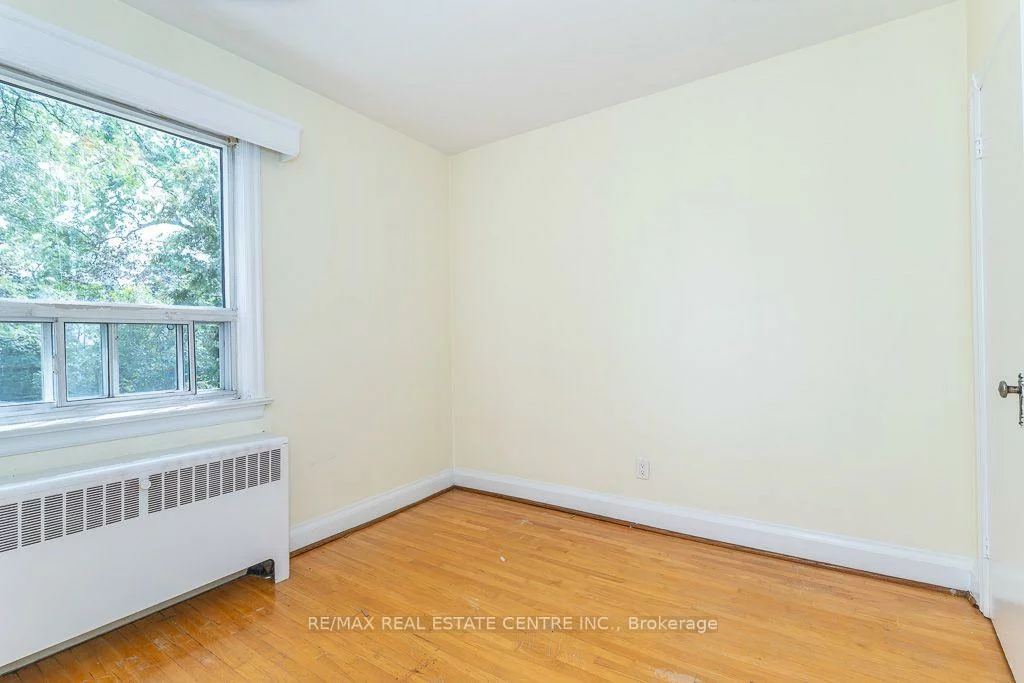 27, Innismore, Wexford-Maryvale, Toronto