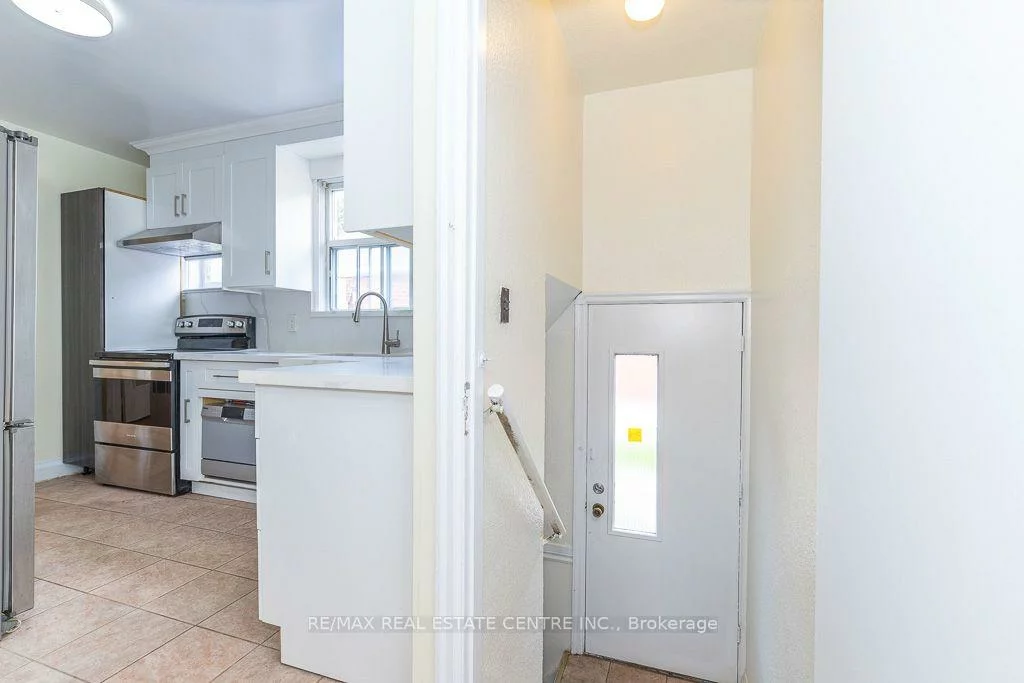 27, Innismore, Wexford-Maryvale, Toronto