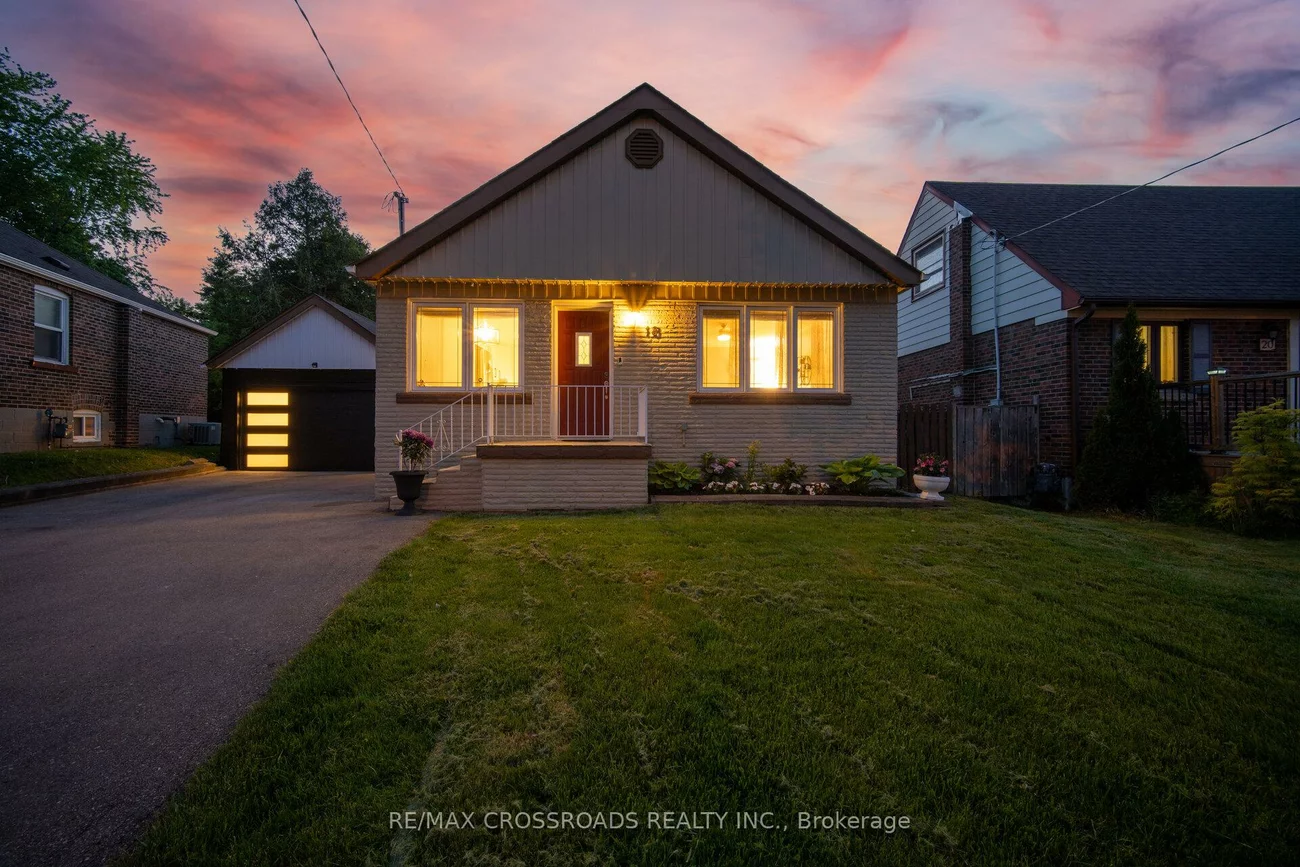 18, Adanac, Cliffcrest, Toronto