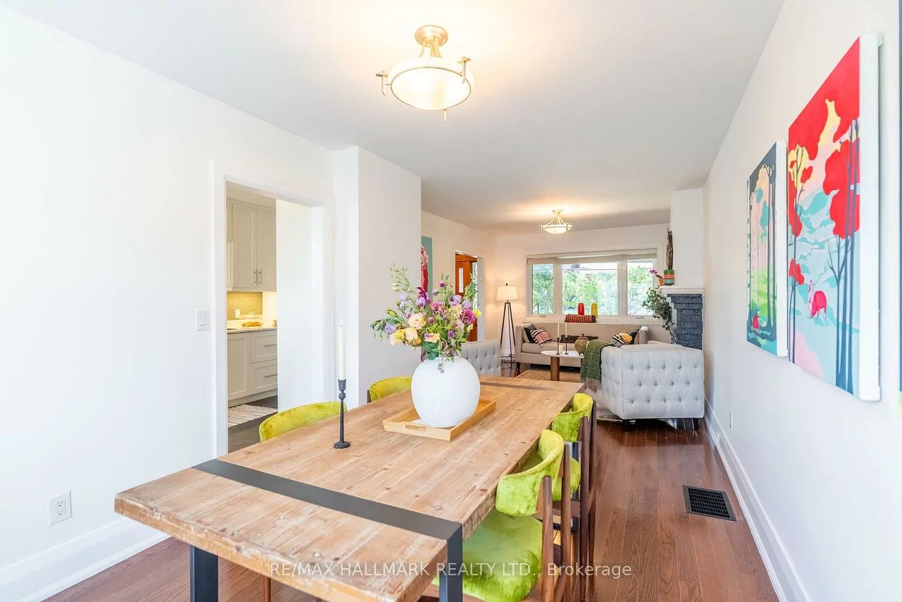 397, Strathmore, Danforth, Toronto