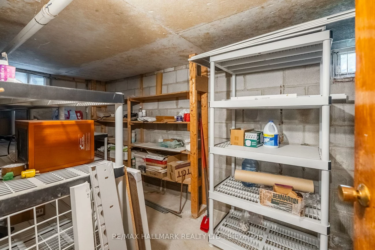 397, Strathmore, Danforth, Toronto