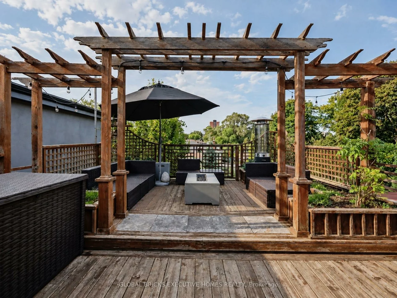 158, Fulton, Playter Estates-Danforth, Toronto