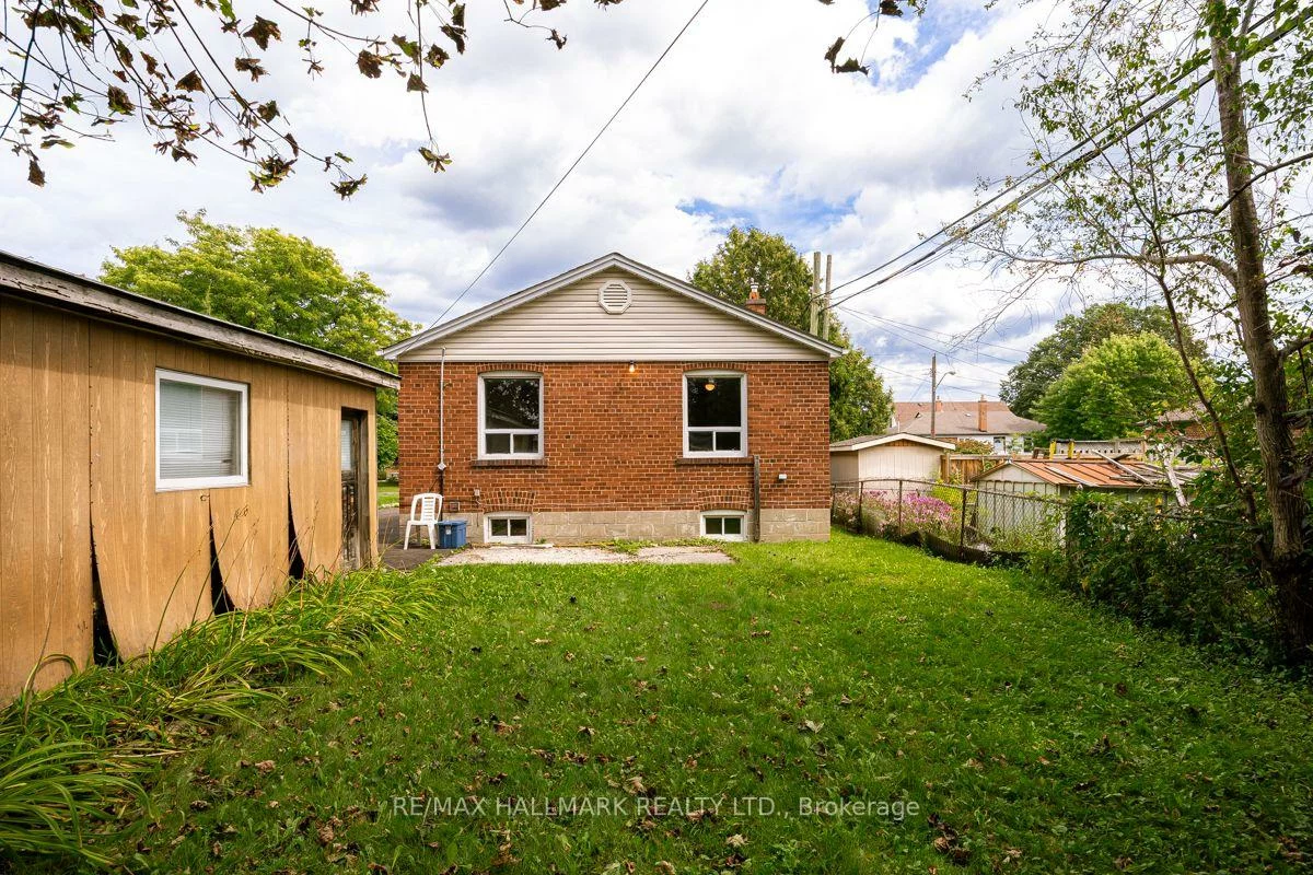 4, Bergen, Dorset Park, Toronto