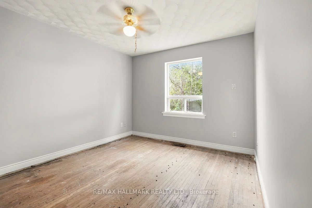4, Bergen, Dorset Park, Toronto