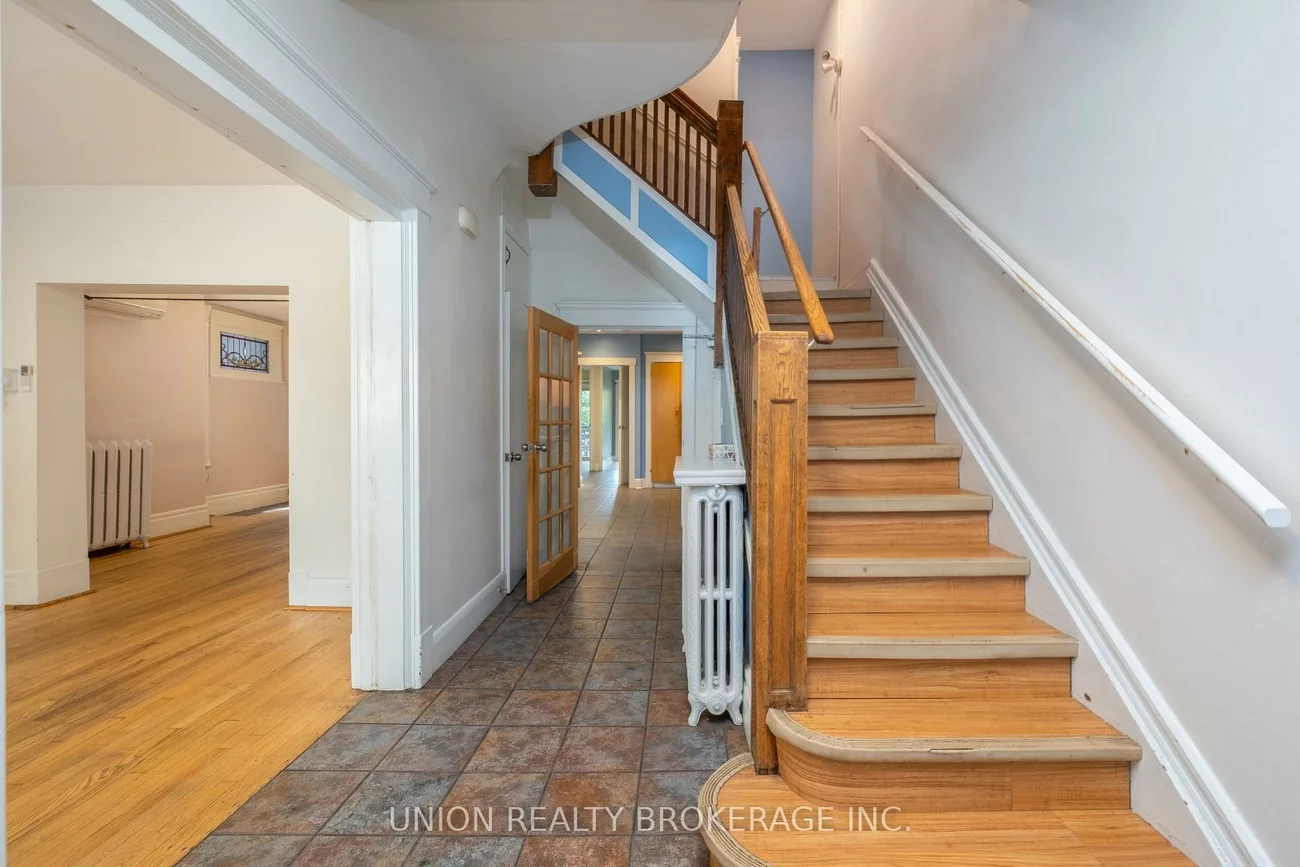 9, Simpson, South Riverdale, Toronto