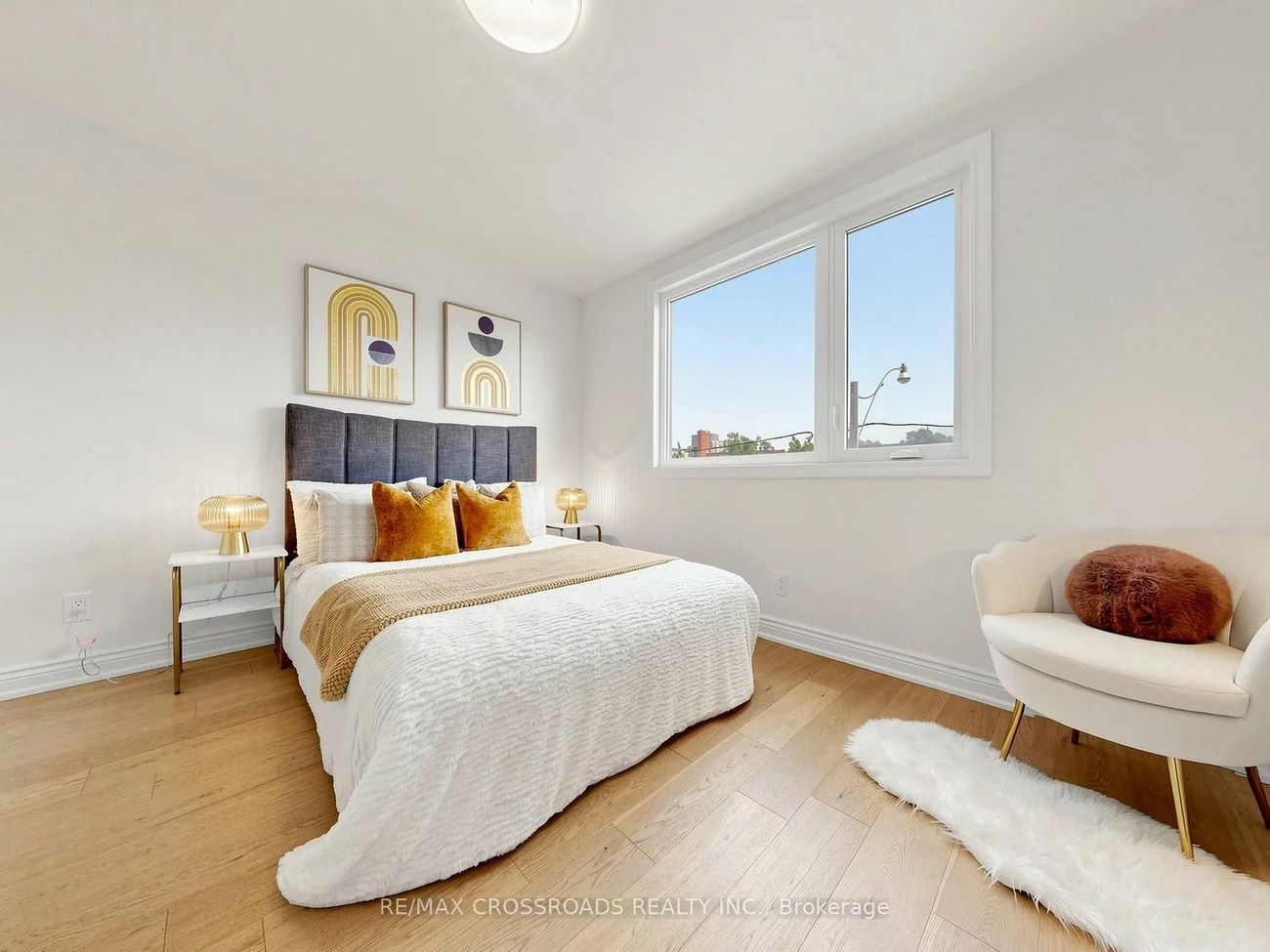548, Glebeholme, Danforth, Toronto