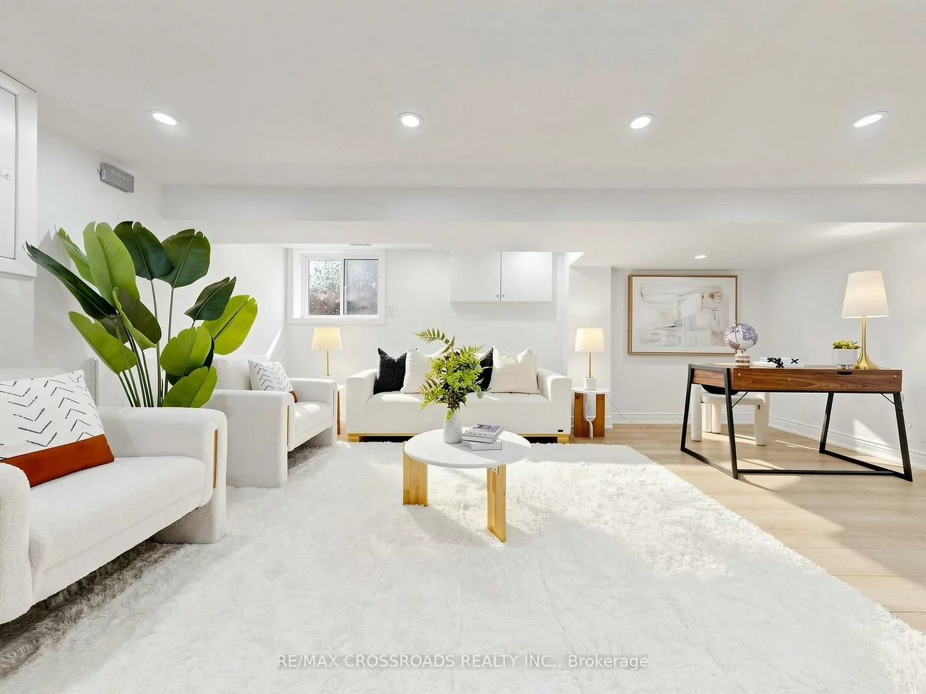 548, Glebeholme, Danforth, Toronto