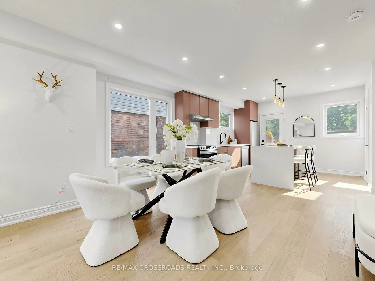 548, Glebeholme, Danforth, Toronto