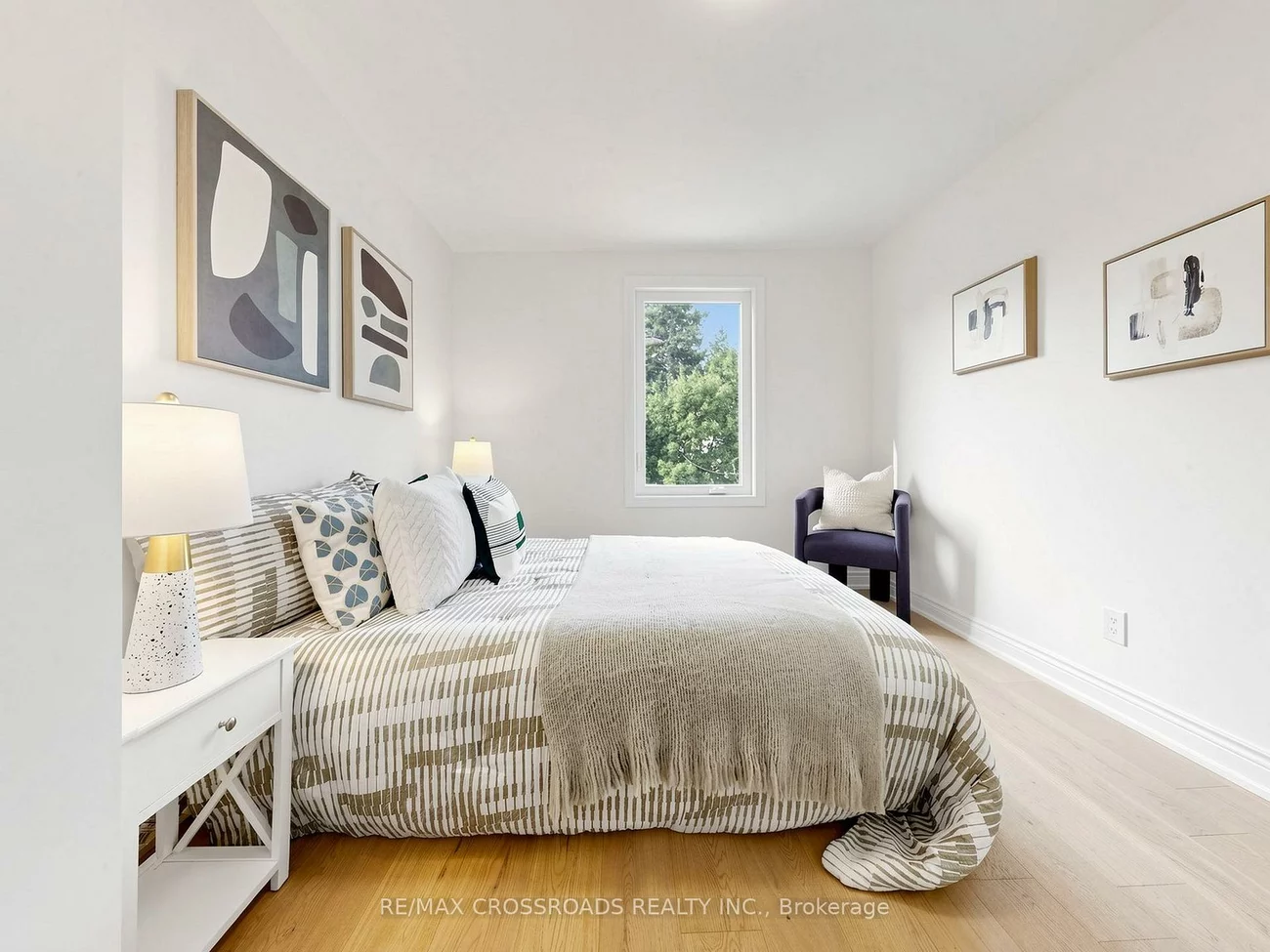 548, Glebeholme, Danforth, Toronto
