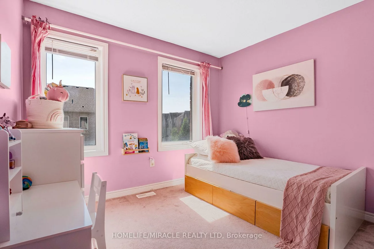 3, De Jong, Dorset Park, Toronto