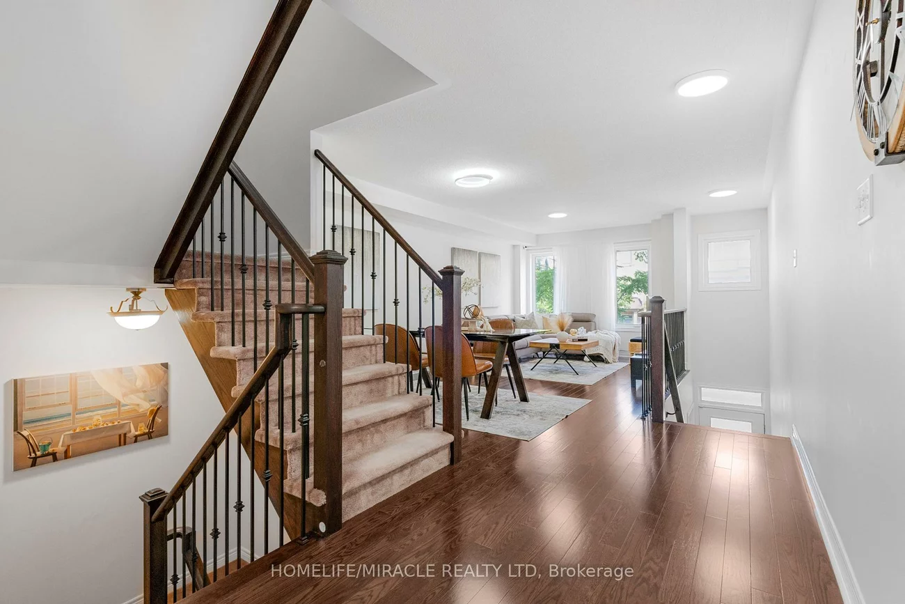 3, De Jong, Dorset Park, Toronto